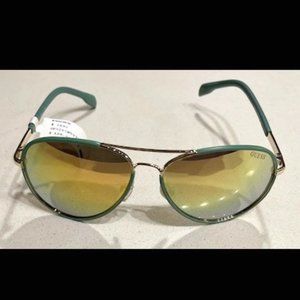 NWT Guess Sunglasses Mirrored Lenses Aviator Style
